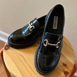 Steve Madden Black Leather Loafers with Horsebit Detail size 8